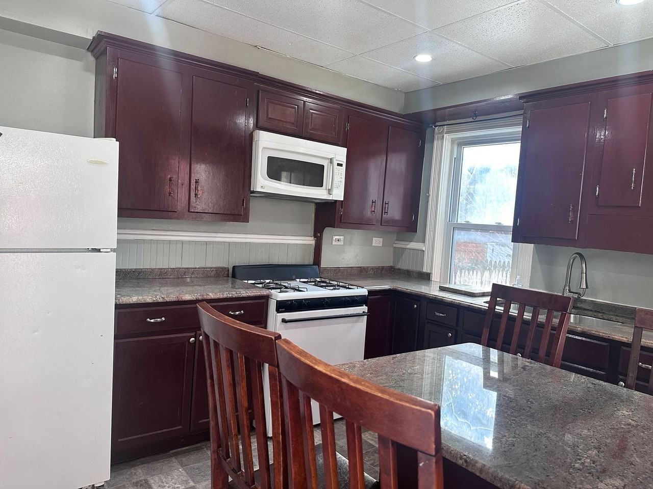 1020 N Lime St - Photo 2 of 22