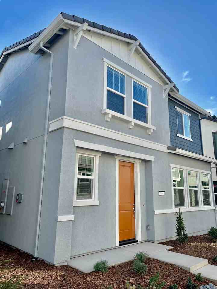 2616 Celestial Ln - Photo 2 of 22