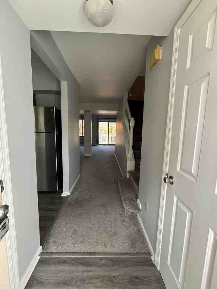 172 Windham Ct - Photo 2 of 27