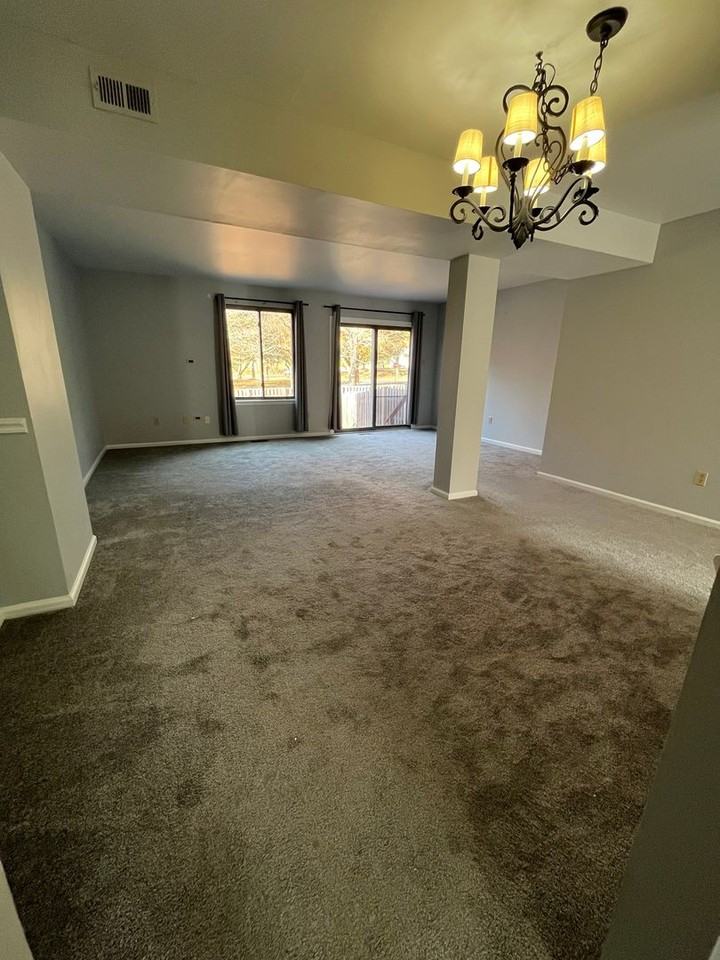 172 Windham Ct - Photo 6 of 27