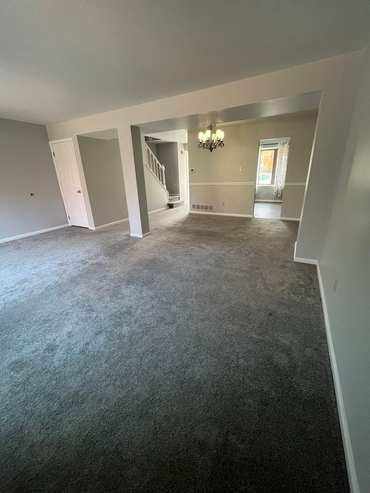 172 Windham Ct - Photo 7 of 27