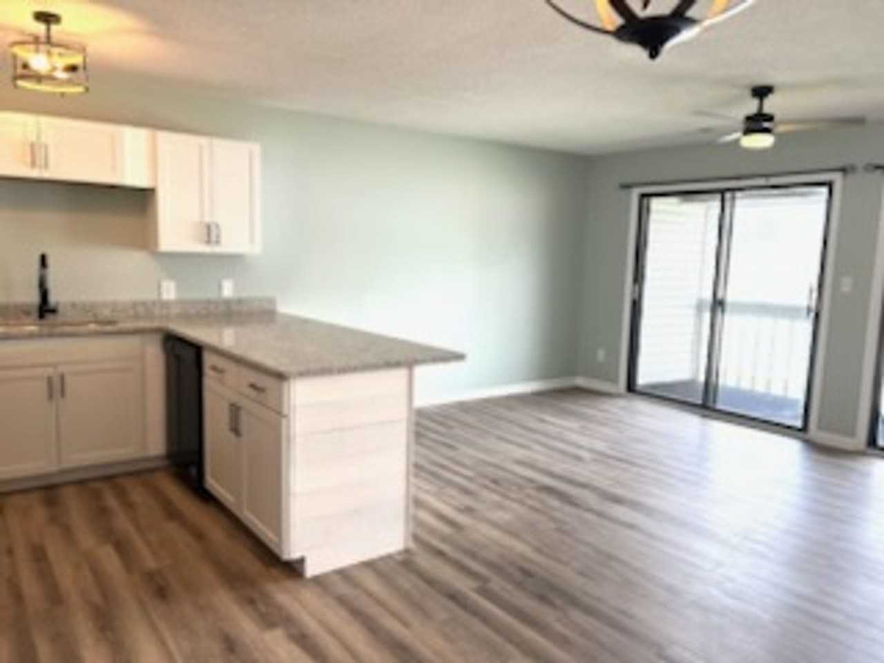 500 Fairway Village Dr - Photo 6 of 17