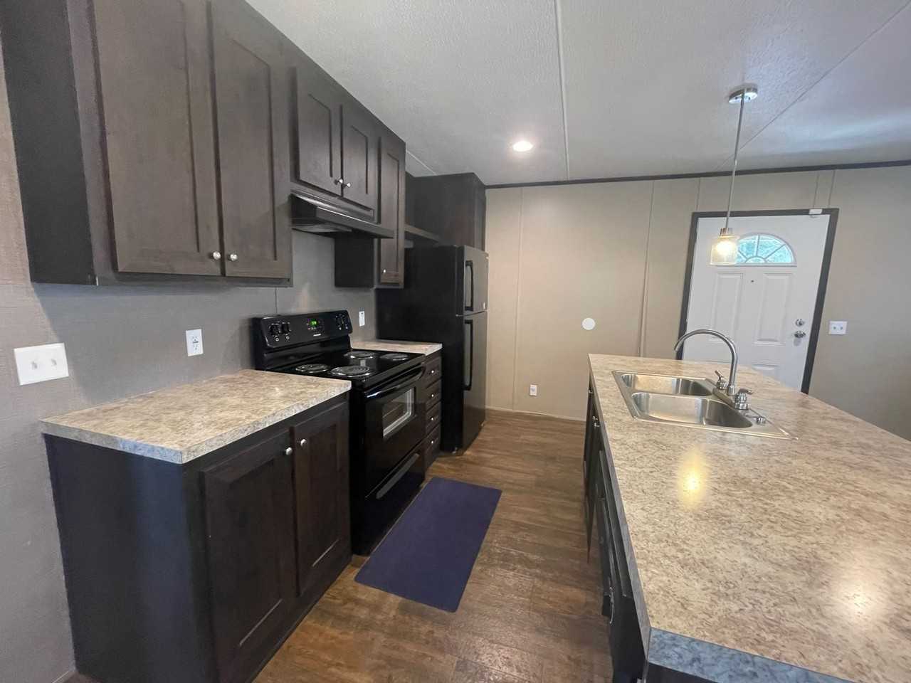 211 W Hebert Rd - Photo 6 of 12