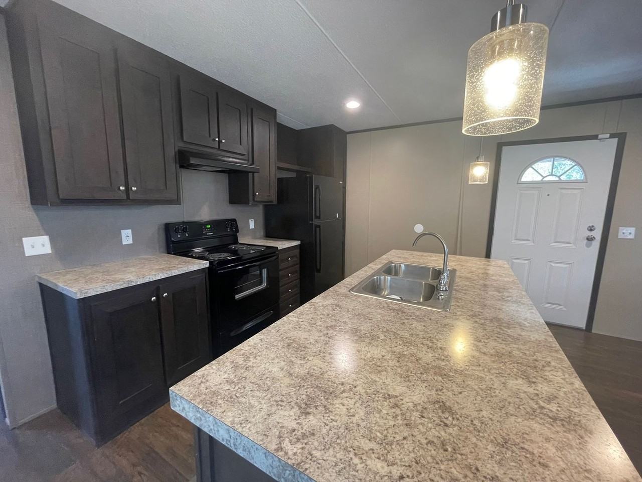 211 W Hebert Rd - Photo 7 of 12
