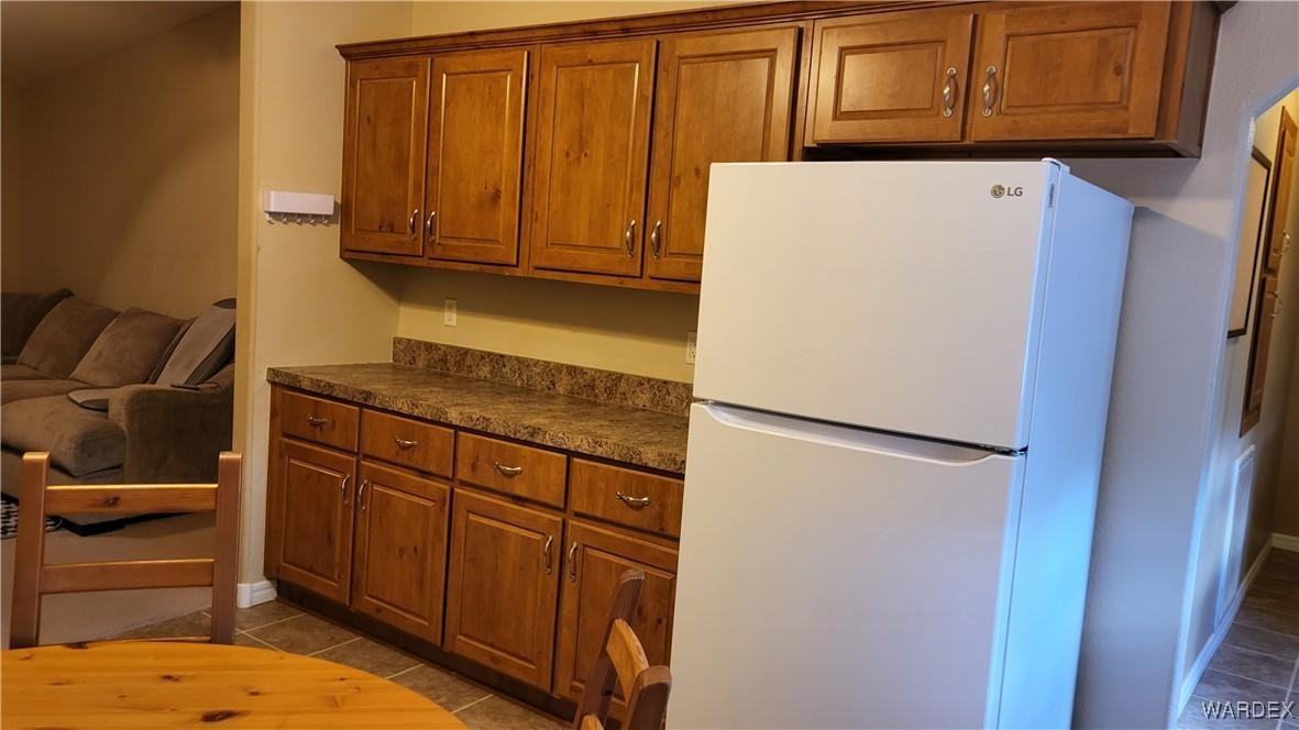 606 E Gordon Dr - Photo 3 of 21