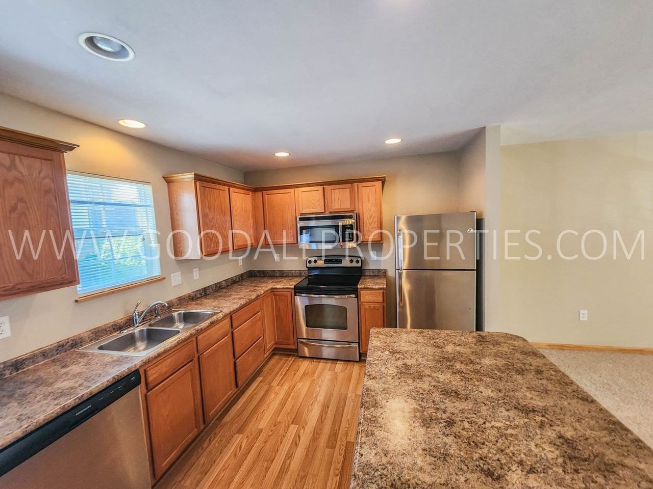 4304 153rd Pl - Photo 6 of 21