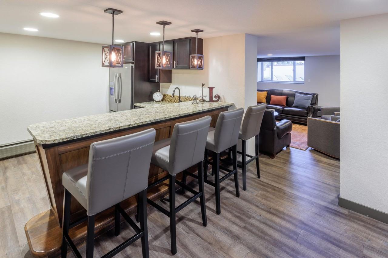 La Fonda Apartments - Photo 2 of 19