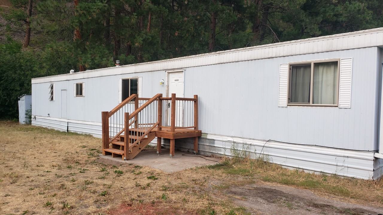 7791 Bear Dr - Photo 3 of 10