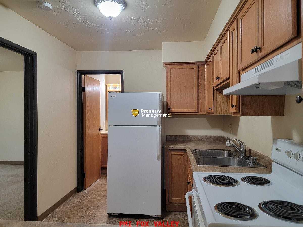 104 Sycamore Dr #3 - Photo 4 of 11