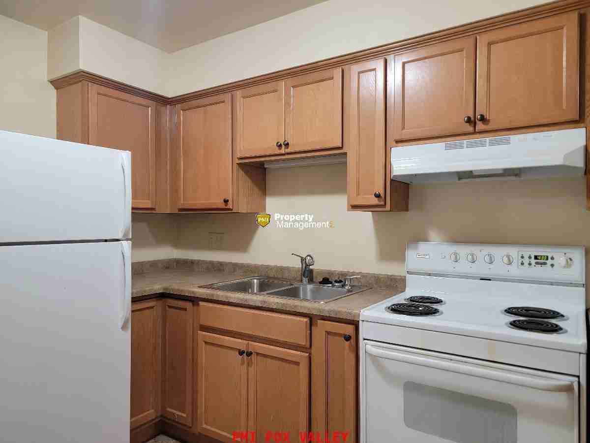 104 Sycamore Dr #3 - Photo 5 of 11