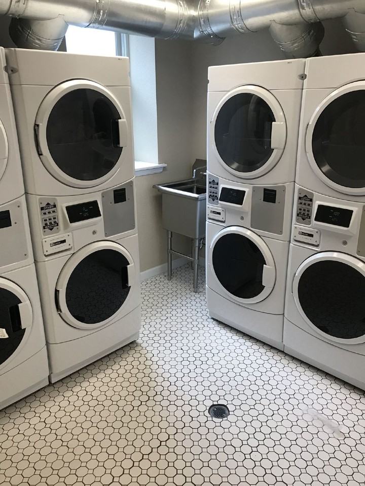 1425 N Washington St Apt 103 - Photo 2 of 21