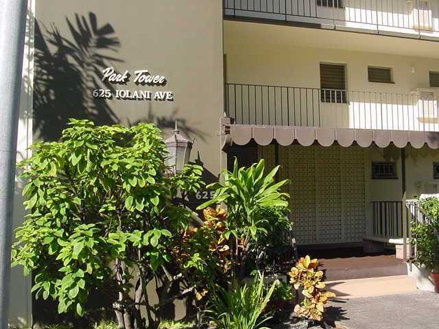 625 Iolani Ave #D601 - Photo 2 of 17