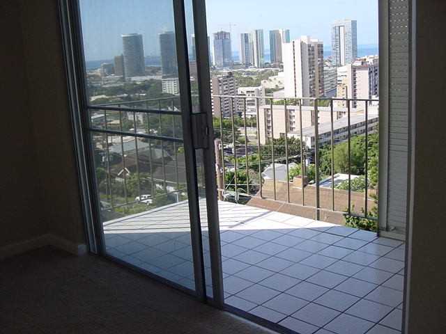625 Iolani Ave #D601 - Photo 3 of 17