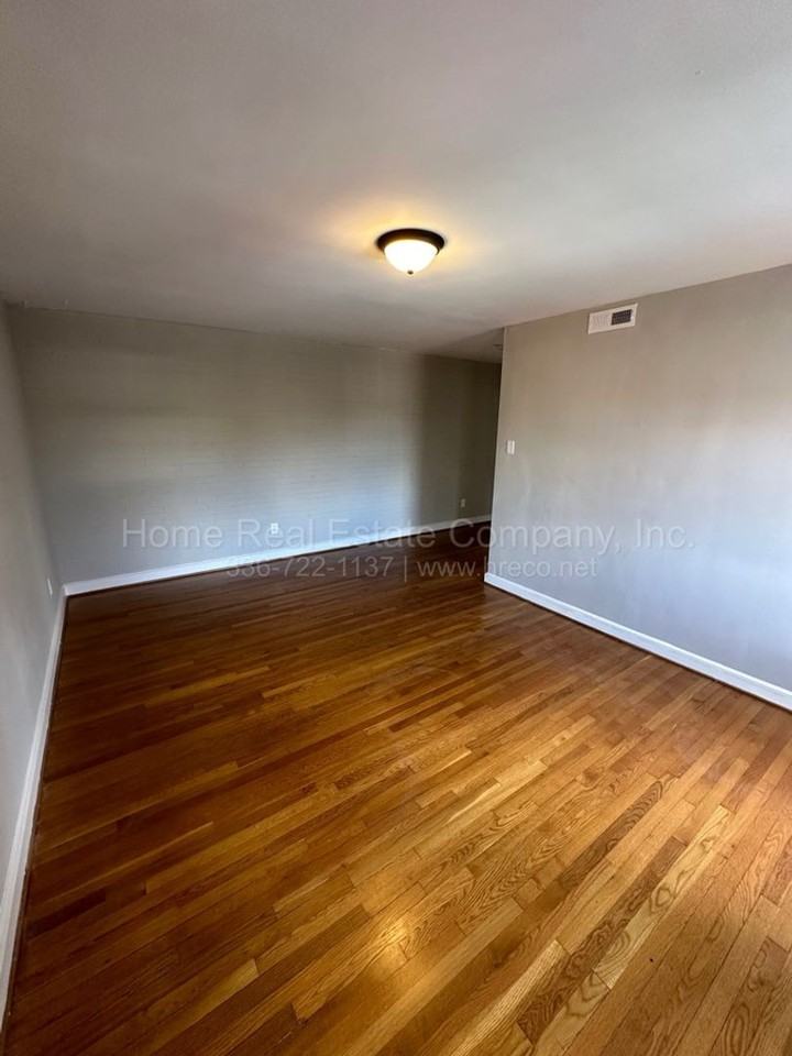 Colonial Arms (Drawer 1 - 608) - Photo 2 of 5