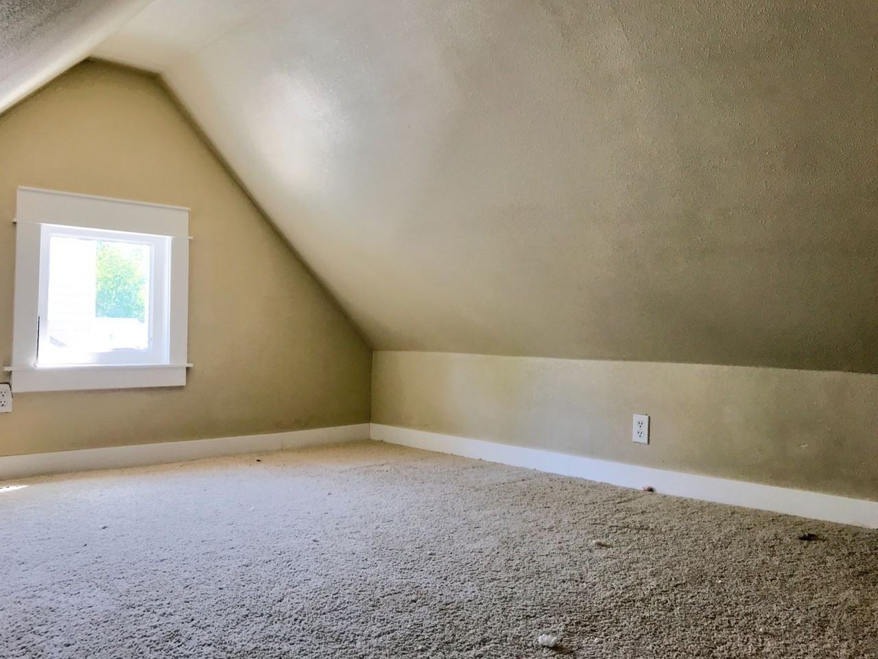 4303 Se 76th Ave - Photo 6 of 20