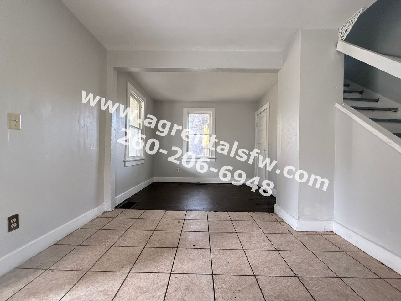 3027 Abbott St - Photo 2 of 13