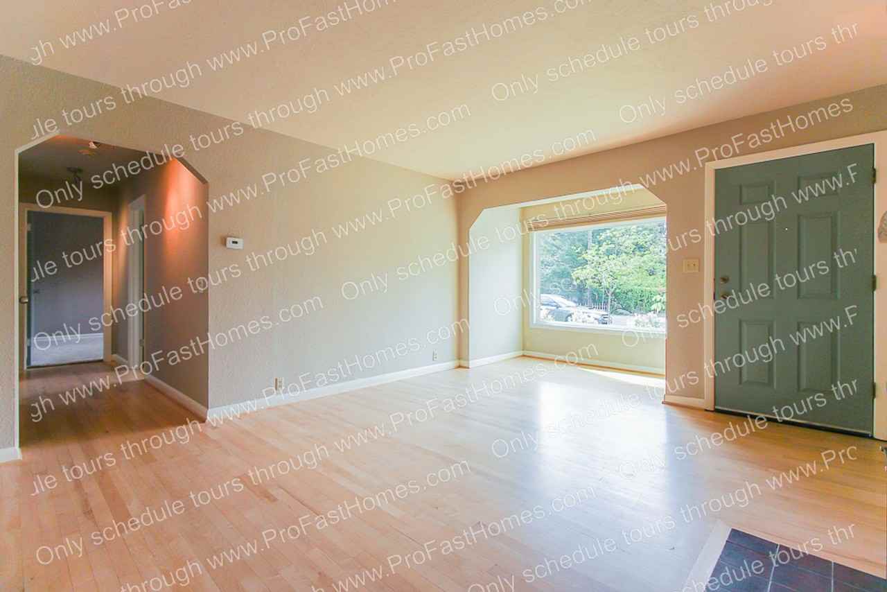 14909 Se Mill St - Photo 5 of 31