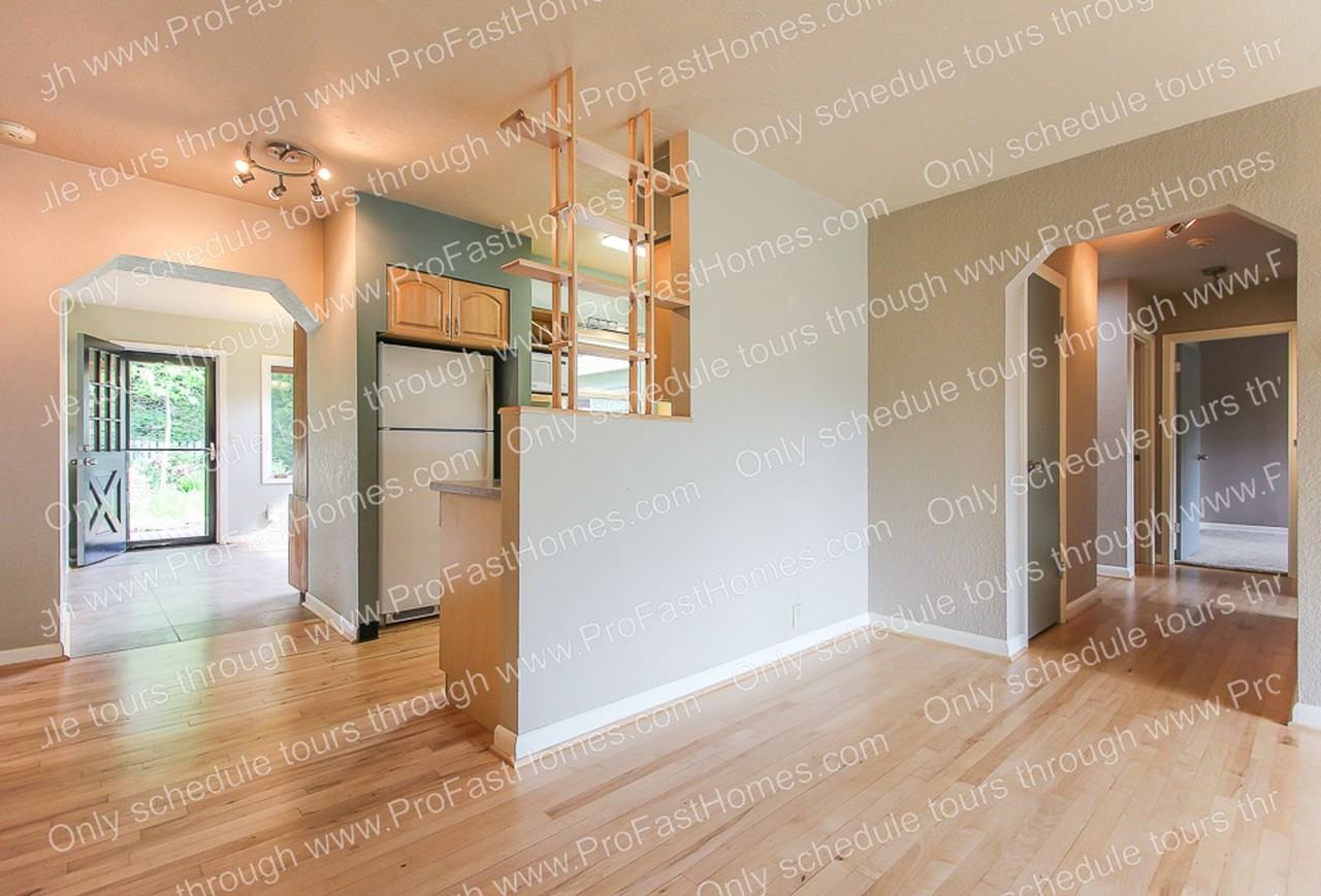 14909 Se Mill St - Photo 6 of 31