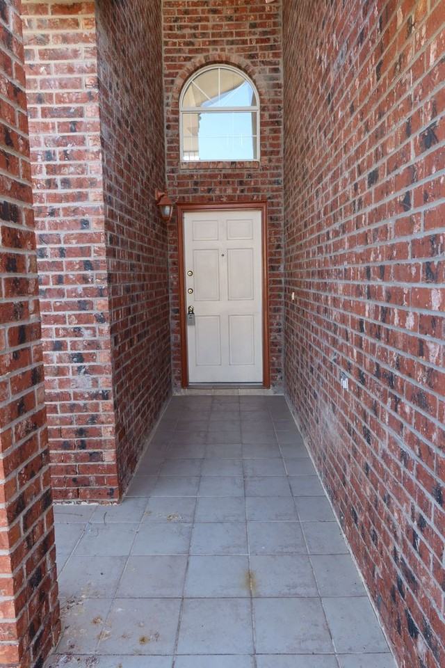 5668 Schwarzkopf Dr - Photo 2 of 23