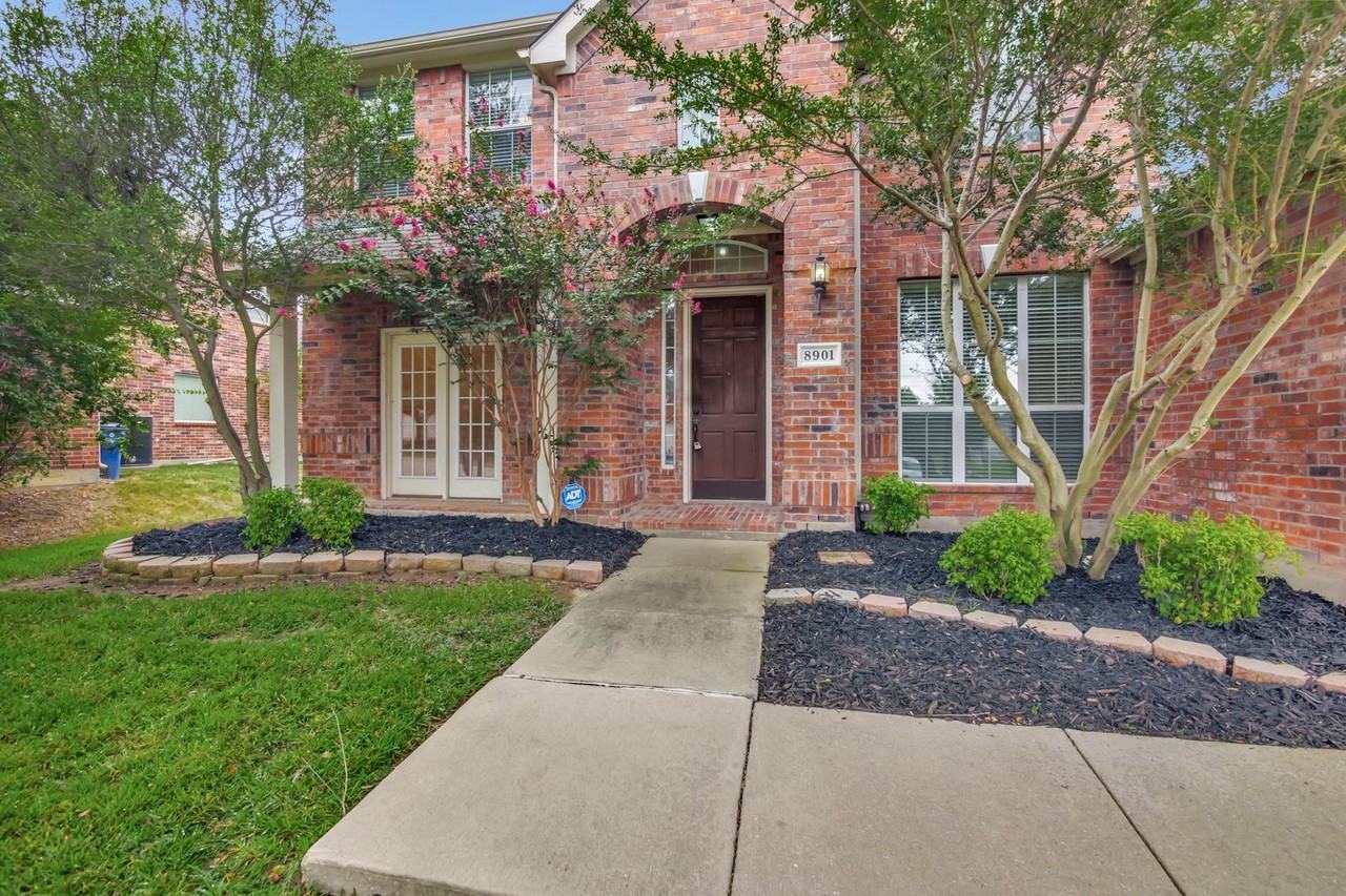 8901 Bent Tree Dr - Photo 3 of 44