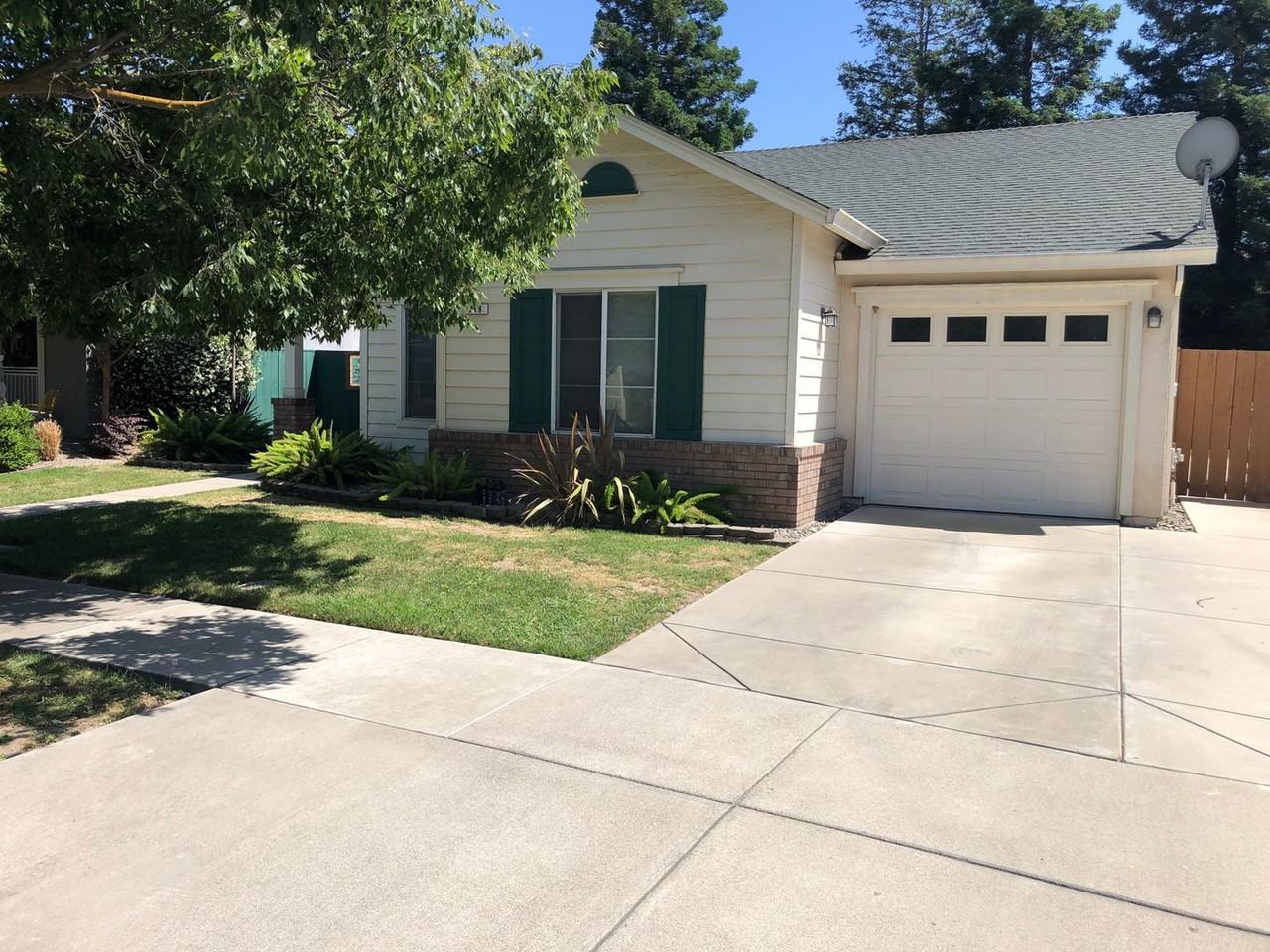 358 Sunshine Way - Photo 2 of 18