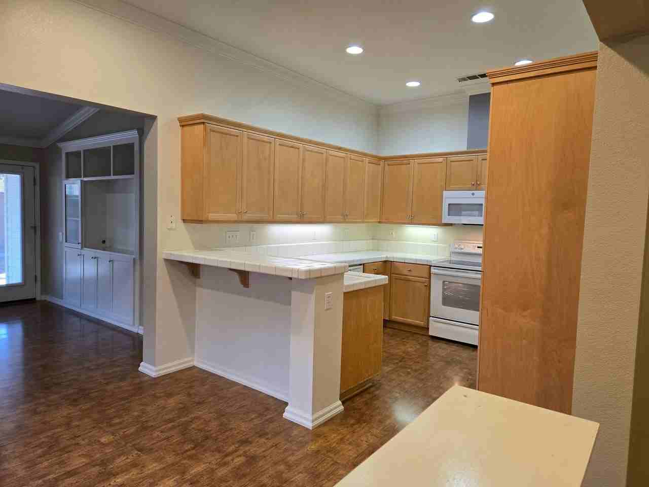 358 Sunshine Way - Photo 4 of 18