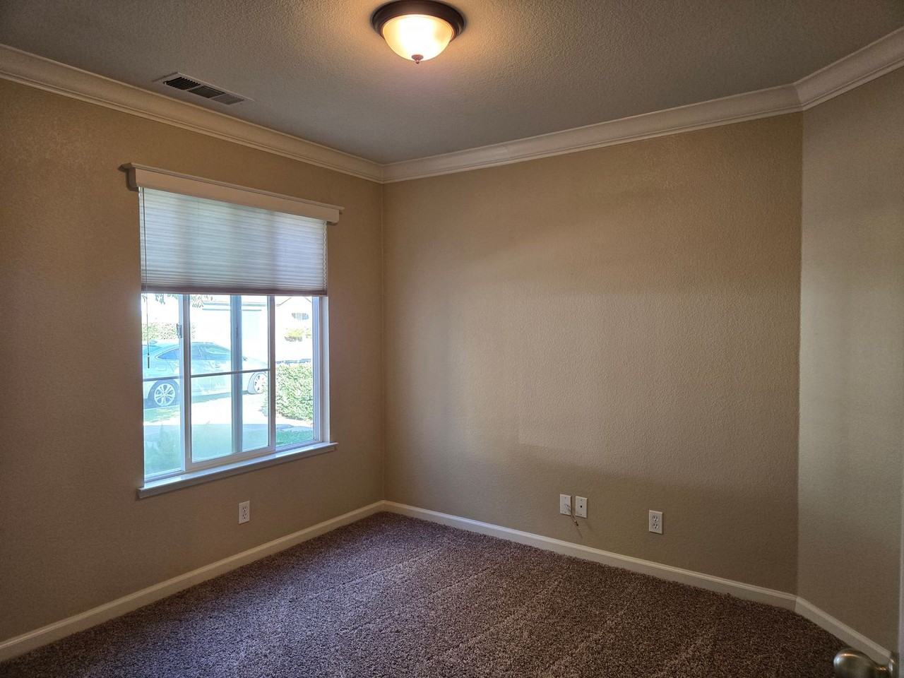 358 Sunshine Way - Photo 7 of 18