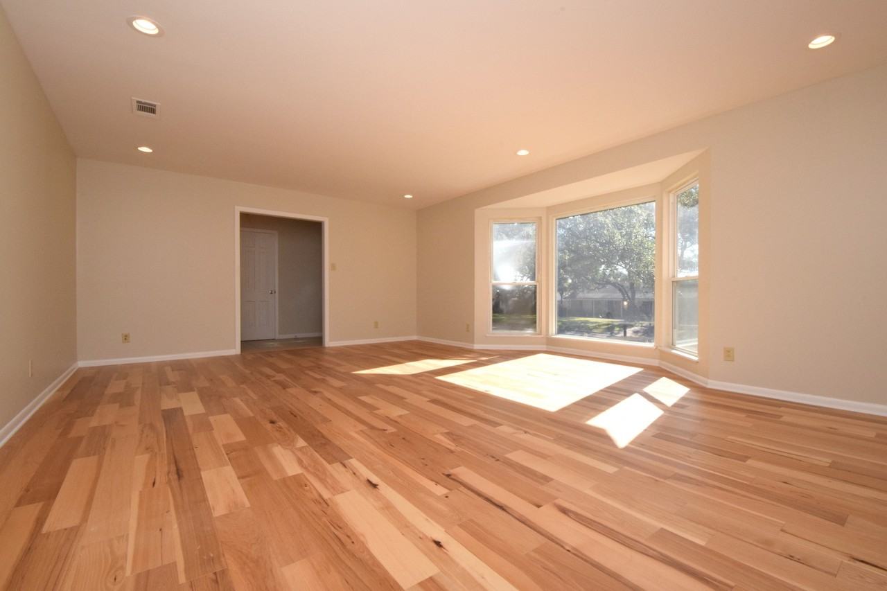 4006 Sierra Dr - Photo 3 of 30