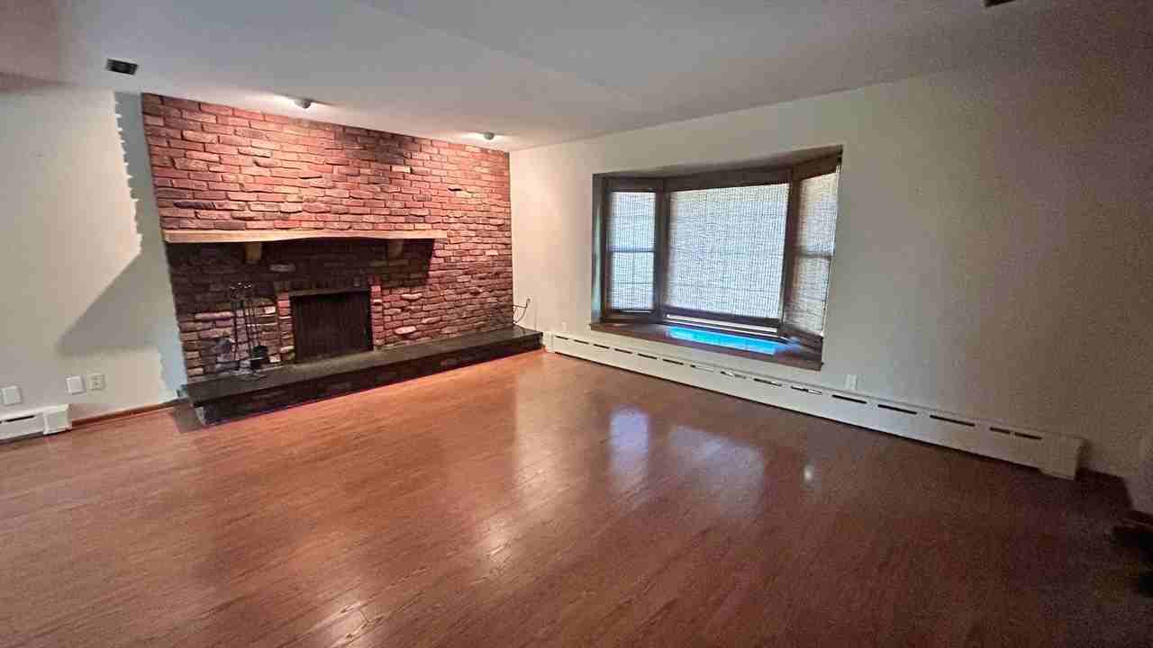 2850 N 124th St - Photo 2 of 34