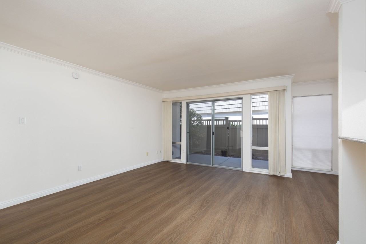 753 Oakmont Avenue #801 - Photo 6 of 32