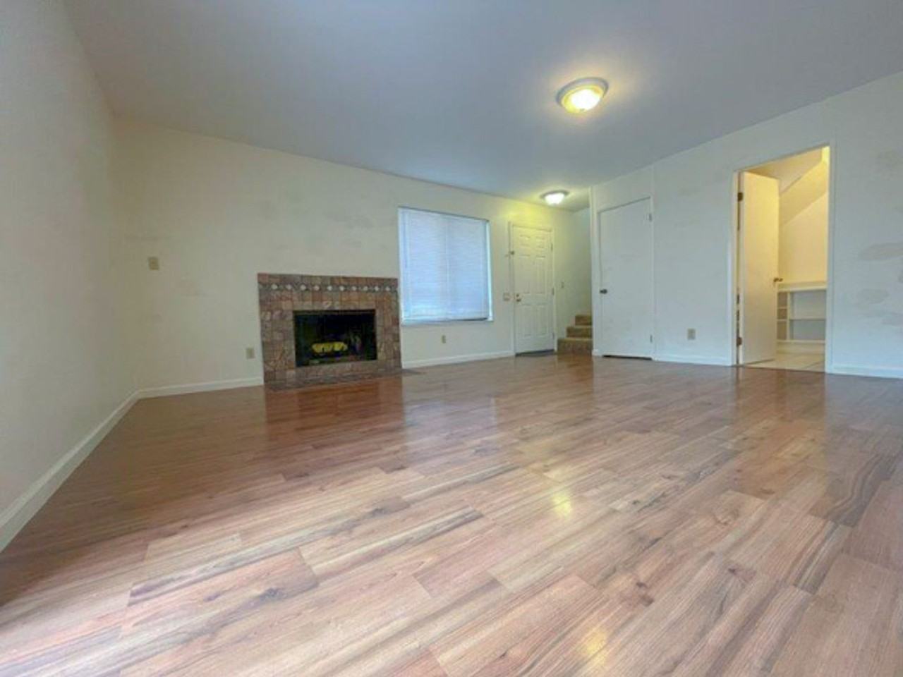 212 Ladera Plz - Photo 5 of 29