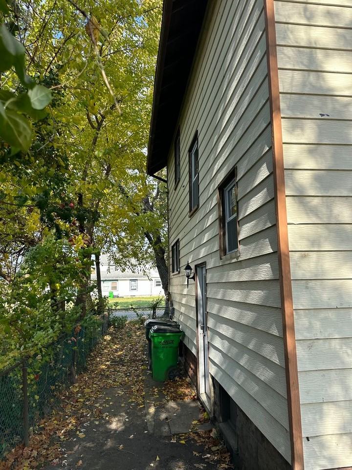 540 Holmes Ave - Photo 6 of 15