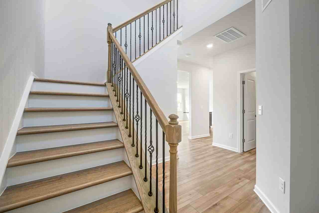 19011 Direwolf Cv - Photo 4 of 32