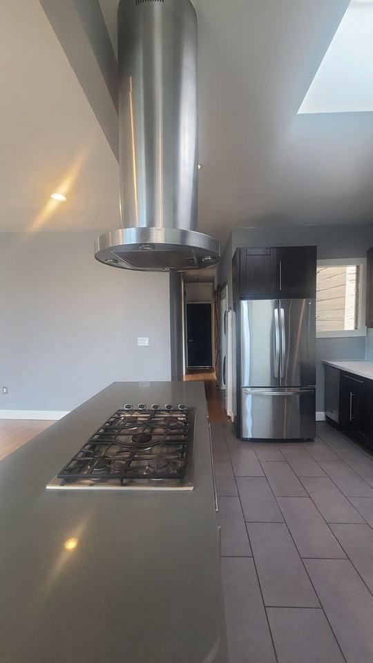 670 Stanyan St #1 - Photo 5 of 17