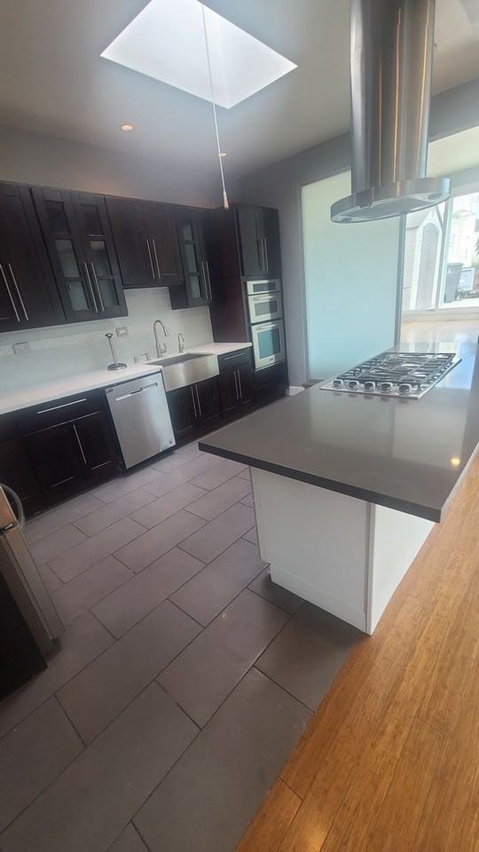 670 Stanyan St #1 - Photo 6 of 17