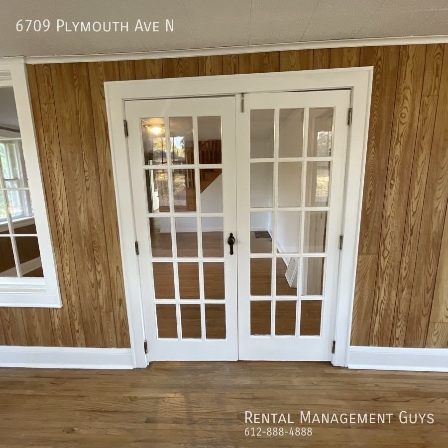 6709 Plymouth Ave N - Photo 2 of 43