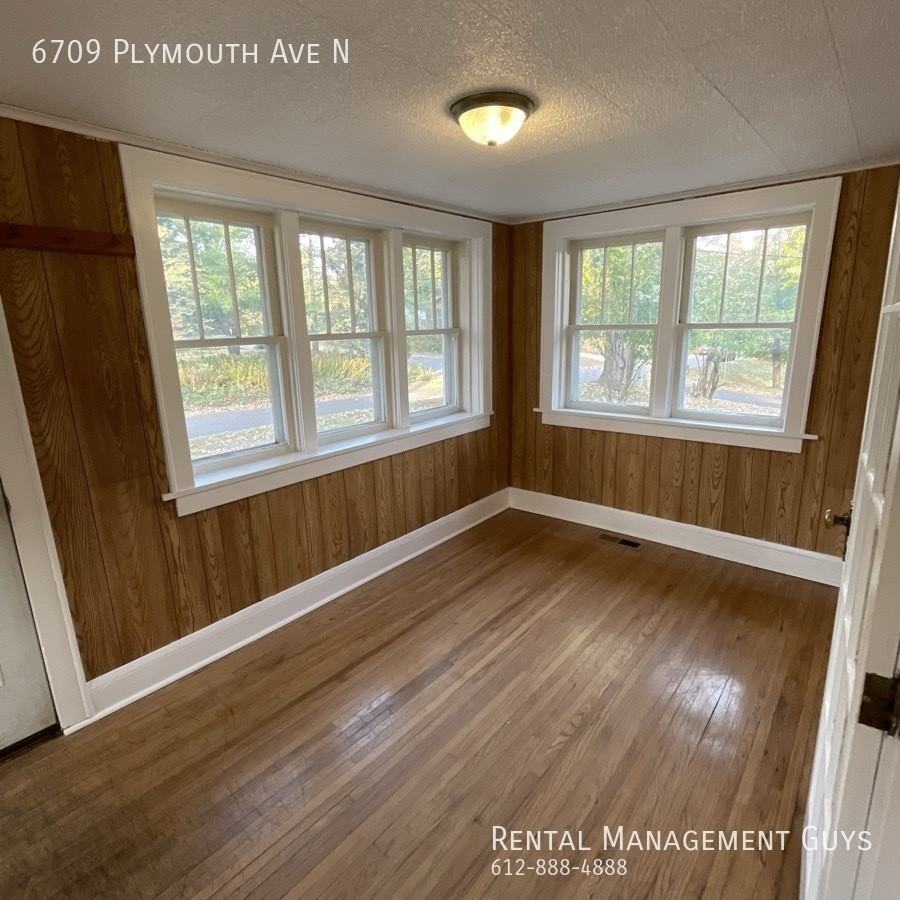 6709 Plymouth Ave N - Photo 3 of 43
