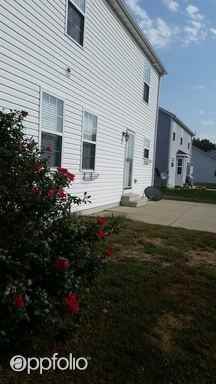 1101 Peach Ln - Photo 2 of 17