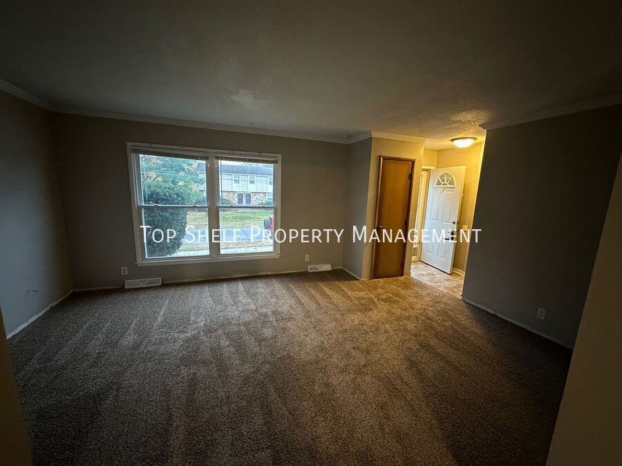 6401 Lincoln Ave - Photo 2 of 13