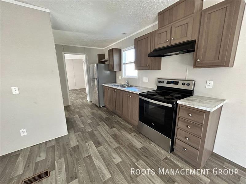 3692 Woodside Dr #WS81 - Photo 2 of 8