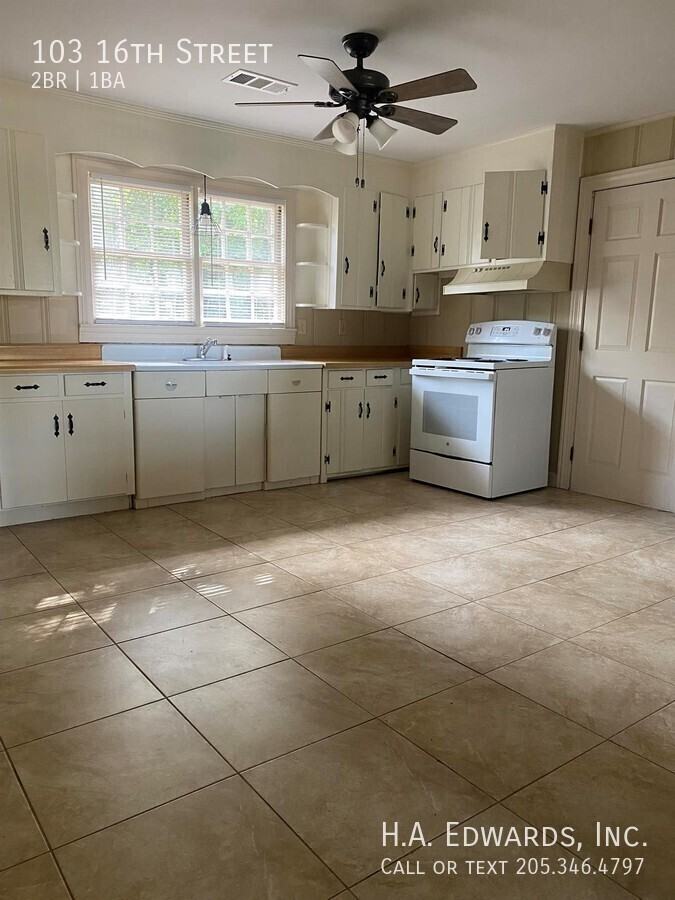 103 16th Street - Photo 5 of 15