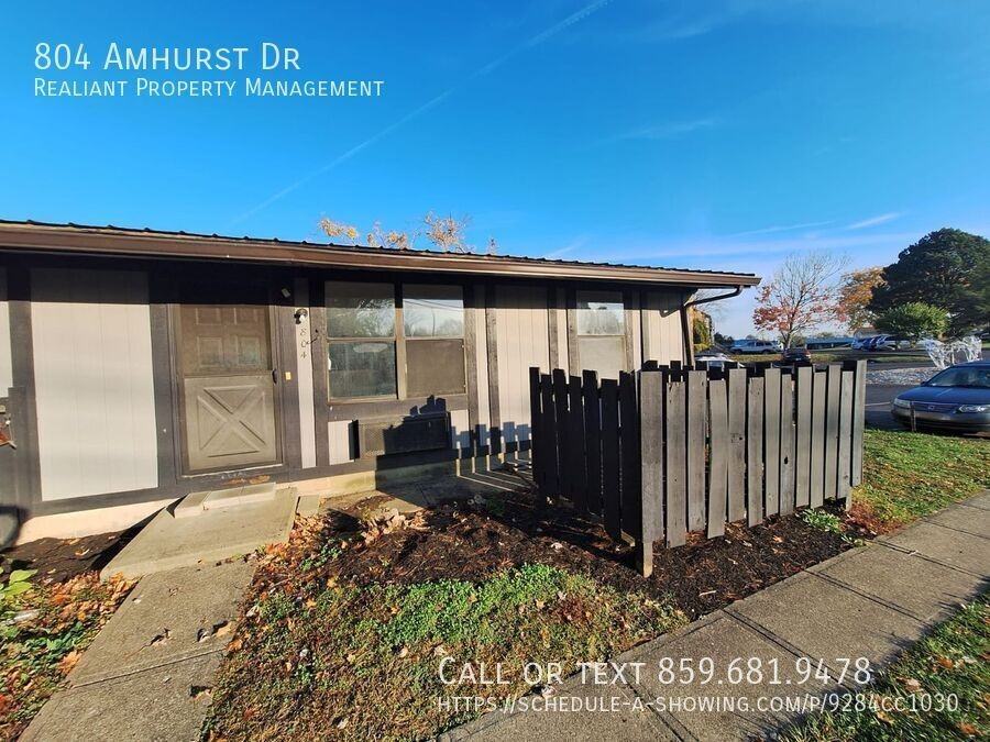 804 Amhurst Dr - Photo 3 of 41