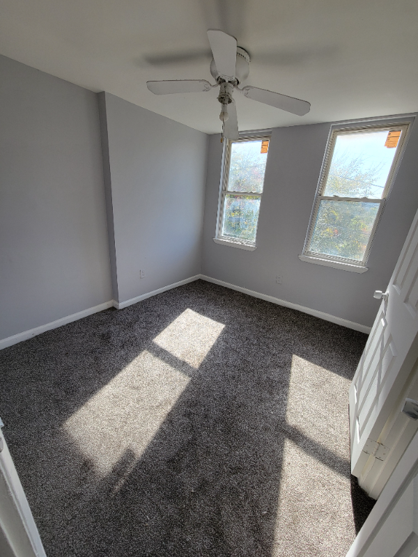 2317 Lauretta Ave - Photo 3 of 8