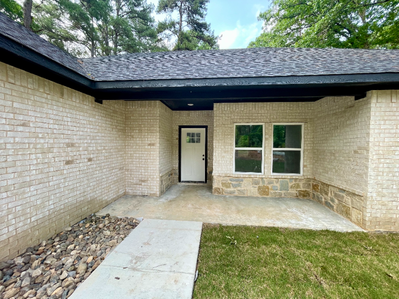 17562 Highland Cir - Photo 3 of 11