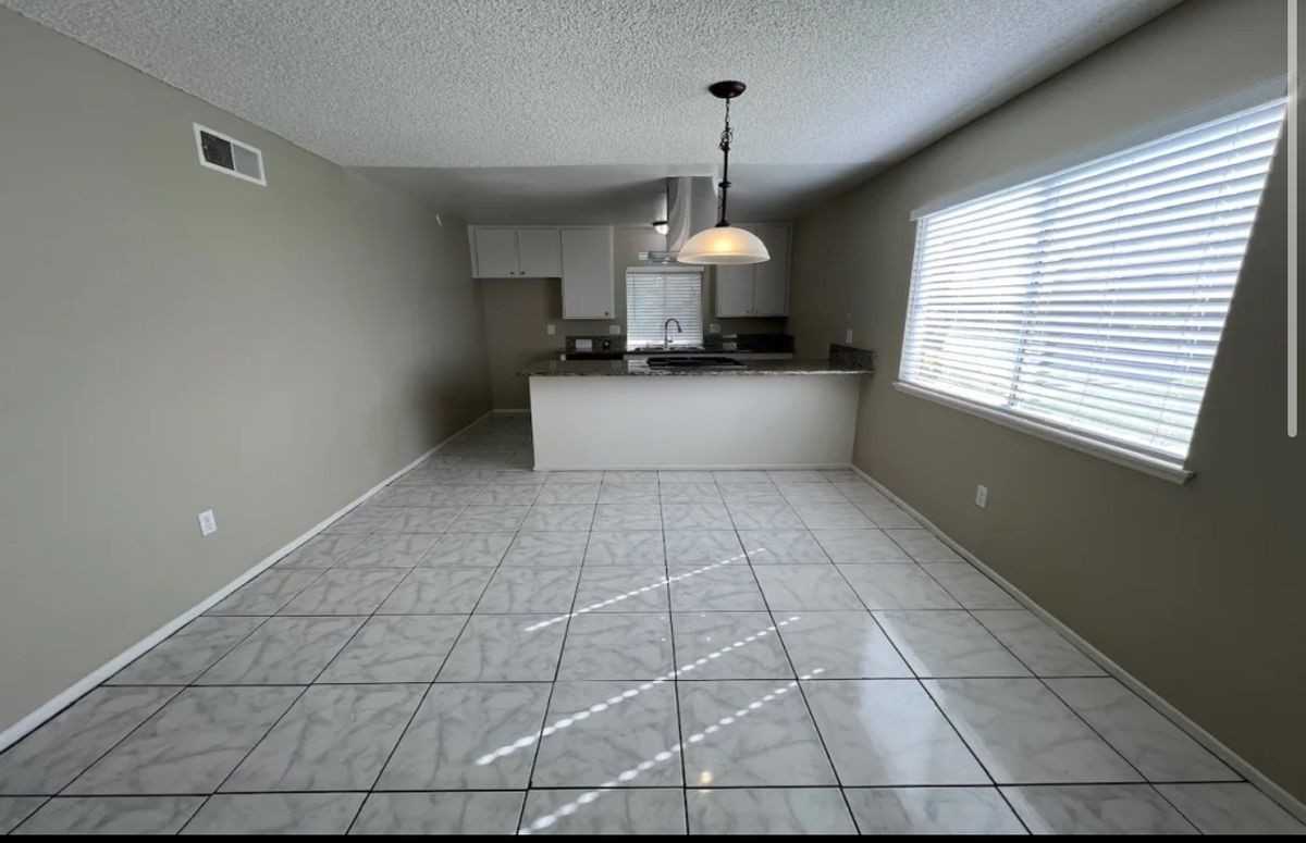 6189 Avenue Juan Diaz - Photo 2 of 7