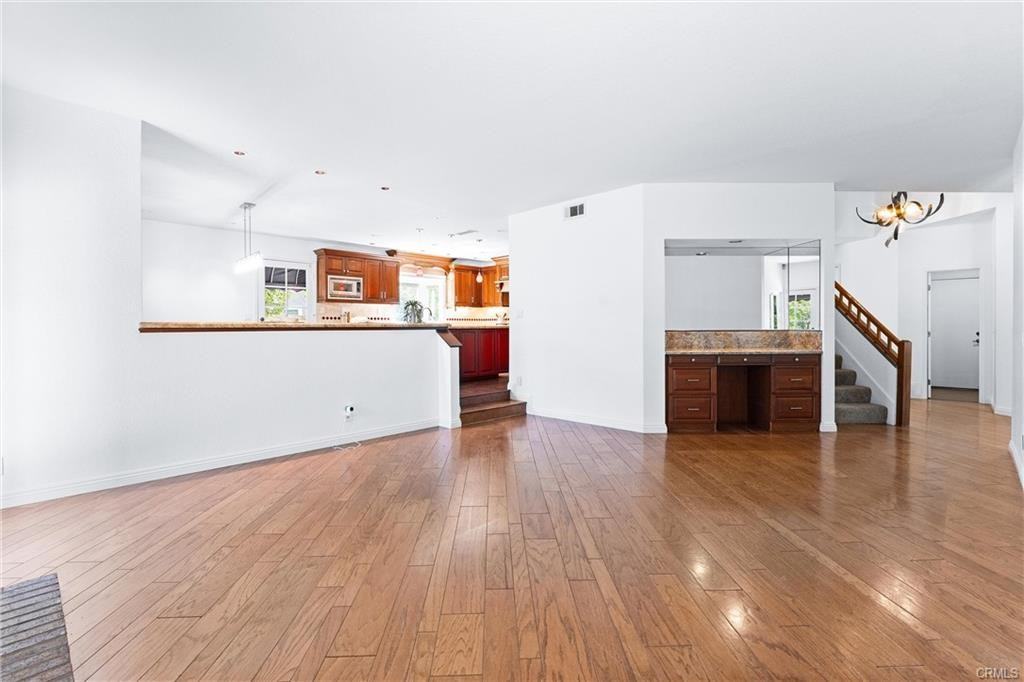 24711 Las Alturas Ct - Photo 3 of 8