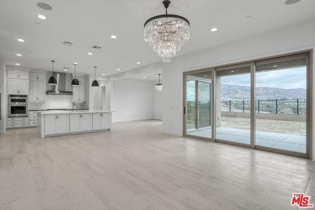 11678 Canoga Ave - Photo 2 of 8