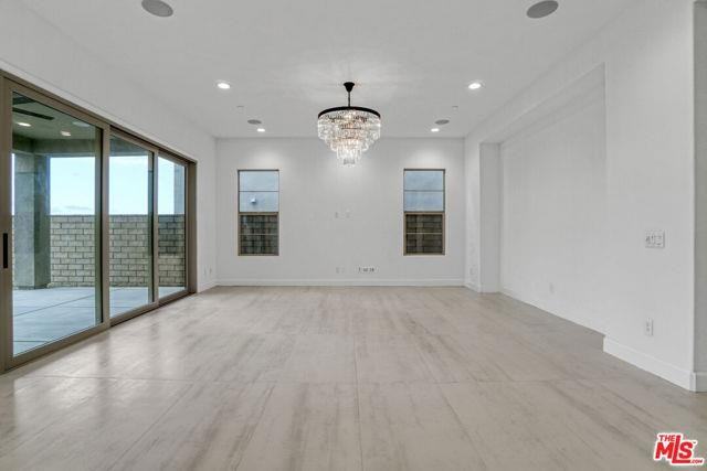11678 Canoga Ave - Photo 3 of 8