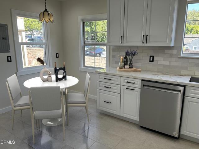 1627 Broadview Dr - Photo 3 of 8