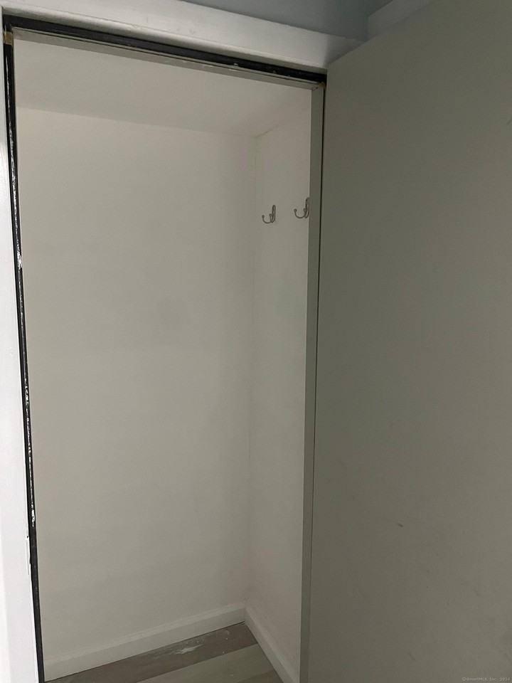 42 Blinman St - Photo 2 of 11